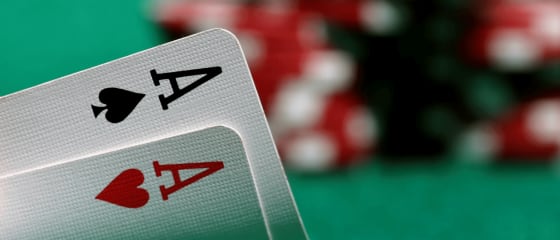How to Play Ultimate Texas Hold 'em Online